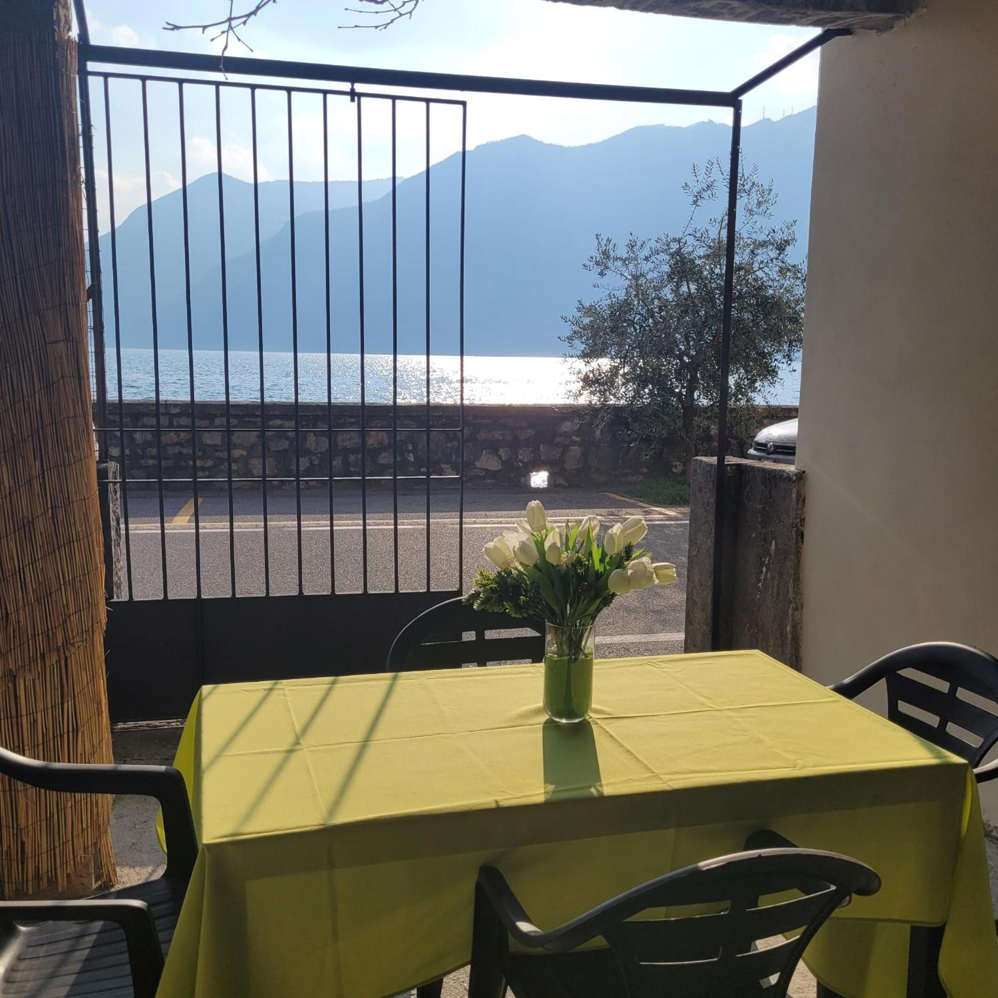 Angelo&Mari Mountain Lake Iseo Hospitality 마로네 외부 사진